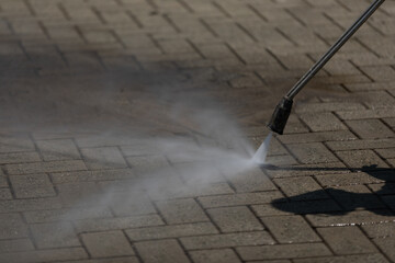 Pressure cleaning