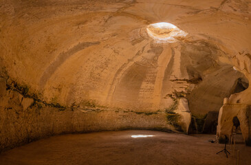 Bell Caves, ancient quarries, in Bet Guvrin