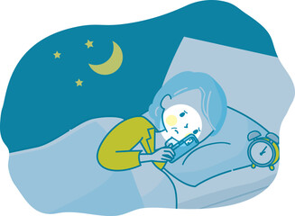 夜ベッドの中でスマホを見る不安な顔のシニア女性