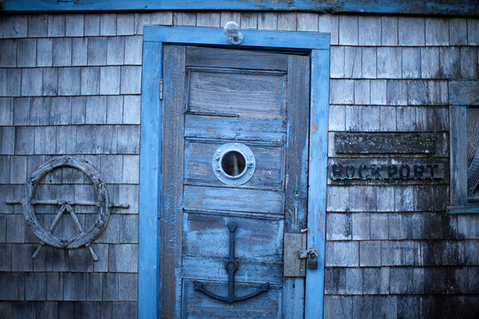 FaÃ§ade of a building in Rockport, Massachusetts.