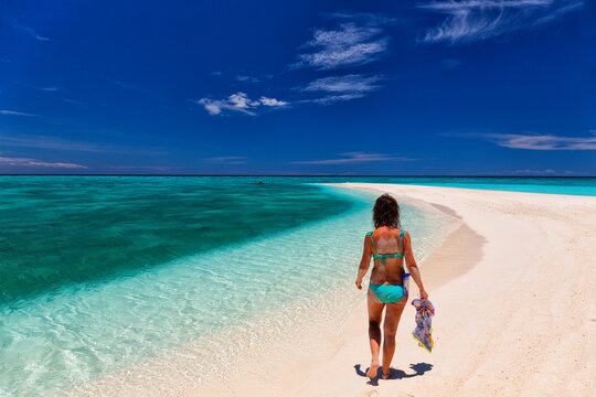 Woman in  the White Island (locally known as Medano Islet or Medan Island) lies just 1.4 km, about 10 minutes, off the coast of Mambajao