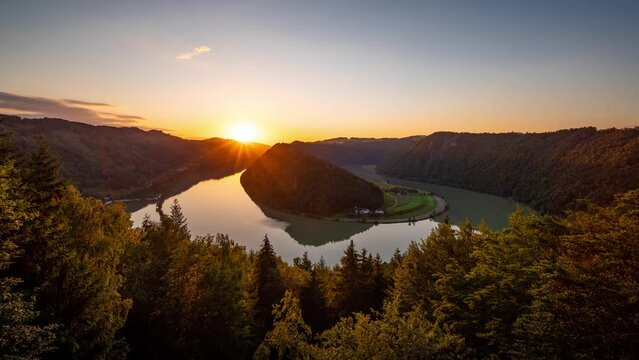 Sonnenuntergang an der Schl&ouml;gener Schlinge, Zeitraffer Donauschlinge, &Ouml;sterreich