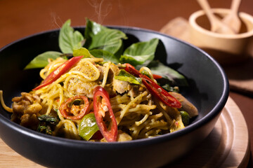 Spaghetti Green Curry with Chicken