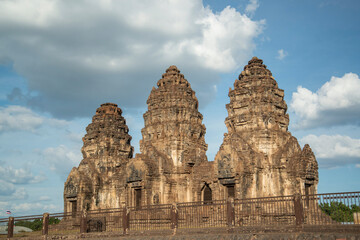 THAILAND LOPBURI WAT PRANG SAM YOT