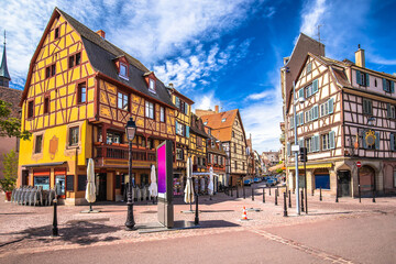 Fototapeta na wymiar Town of Colmar colorful architecture street view