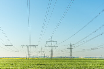 Energieleitungen - kritische Infrastruktur in Deutschland