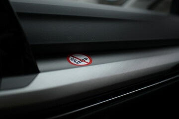 Rauchen im Auto verboten