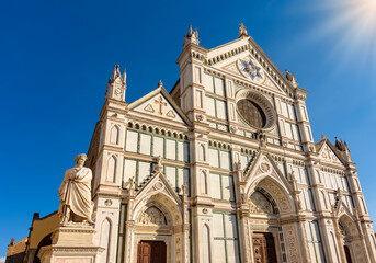Fototapeta na wymiar Basilica of Holy Cross (Santa Croce) and statue of Dante Alighieri in Florence, Italy