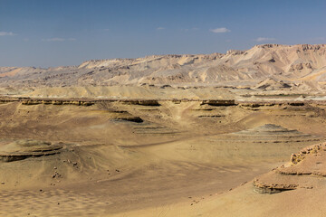 Fototapeta na wymiar Desert near Dakhla oasis, Egypt