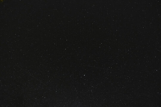 Photographie des étoiles d'une nuit d'août. 