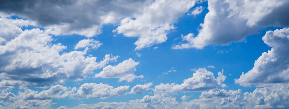 Abstract Natural blue sky and clouds background © Menganga