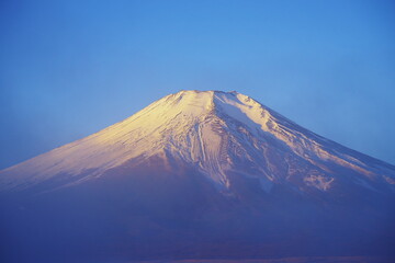早朝の富士山