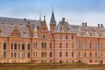 Naklejka premium Hague, Netherlands Binnenhof parliament and Hofvijver lake