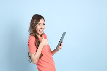 Fototapeta premium Casual Asian Woman