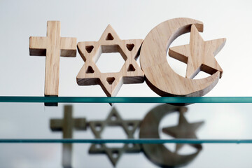 Faith and religion. Interreligious.