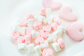 ハート型のマシュマロとワッペン