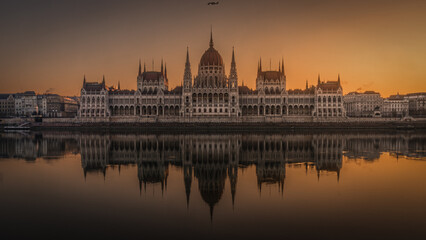 Fototapeta premium alba sul Danubio 