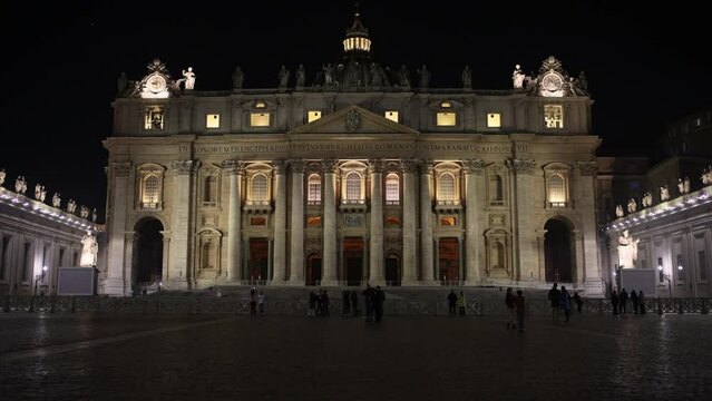 St. Peter's Basilica at night, time-lapse
