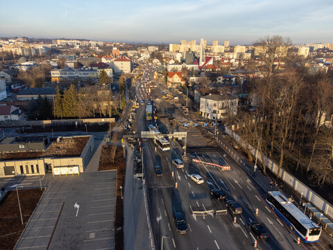 Ulica podczas remontu. Al. 29 Listopada podczas remontu. Ulica w krakowie podczas remontu. Korek na drodze