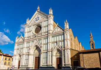 Fototapeta na wymiar Basilica of the Holy Cross (Santa Croce) in Florence, Italy