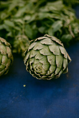 Obraz premium artichokes at the market
