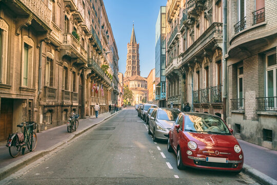 Historic buildings in Toulouse old city and Basilique Saint-Sernin, Toulouse, Occitanie, France