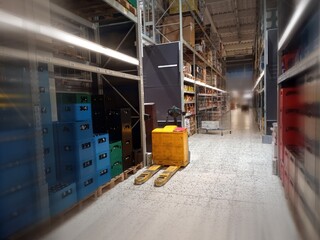 warehouse image for logistics industry and warehousing