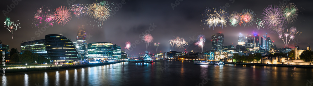 Poster london skyline panorama with fireworks display