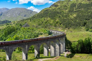 Papier Peint photo autocollant Viaduc de Glenfinnan Glenfinnan Railway Viaduct in Scotland 