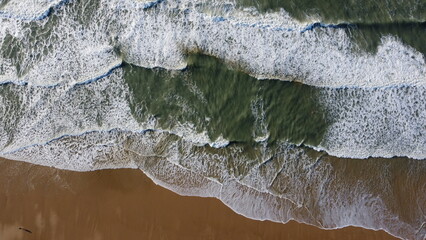 Les vagues blanches 