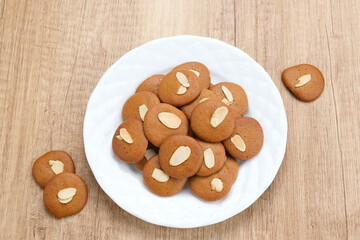 Chocolate cookies with almond topping, gluten free
