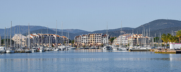 Naklejka premium Port Grimaud hotel