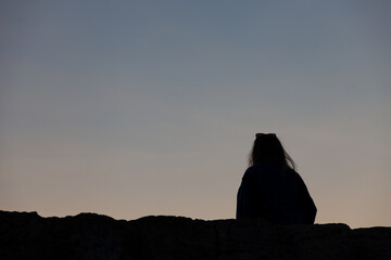 people taking pictures at sunset selfie silhouette valentine's day