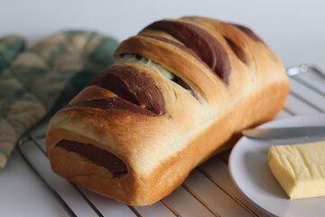 Vanilla Chocolate Swirl Bread. It is a delicious, bakery style bread made with dough of vanilla, chocolate and sweet milk