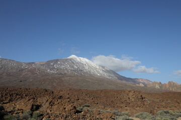 El Teide Im Dezember 2022 teilweise mit Schnee bedeckt