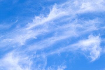 青い空に白い雲