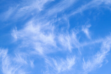 青い空に白い雲