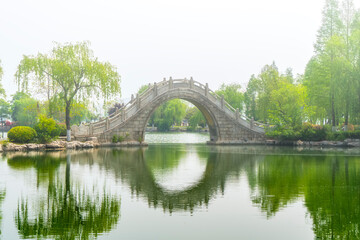 Fototapeta na wymiar Chinese -style garden landscape street view
