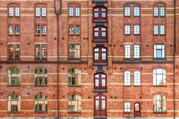 Fototapeta premium Fensterfront Speicherstadt Hamburg entzerrt