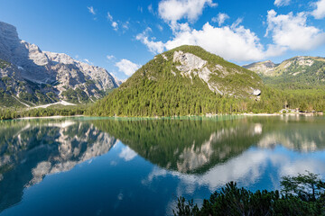 Naklejka na ściany i meble Lake Braies (Lago di Braies or Pragser Wildsee) and the Mountain peak of Croda del Becco or Seekofel, Dolomites, South Tyrol, Trentino-Alto Adige, Bolzano province, Italy, Europe.