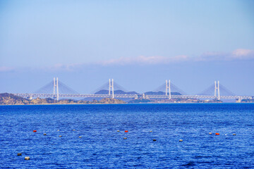 春の瀬戸内海　五色台から瀬戸大橋を一望（香川県坂出市）