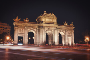Fototapeta na wymiar Gate of Alcala, Madrid