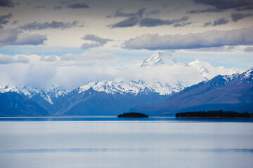 Fototapeta na wymiar Majestic mountain landscape. Mount Cook and Pukaki lake, New Zealand