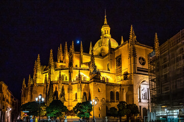 Fototapeta na wymiar Nightview of the Catedral de Santa Maria de Segovia at Segovia, Castilla y Leon, Spain