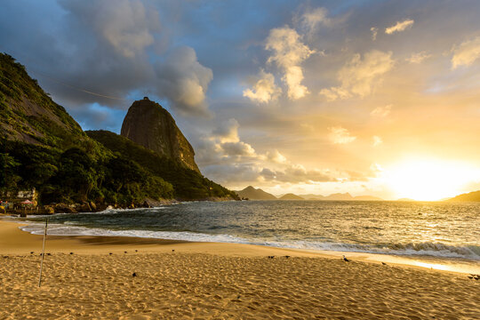 Praia Vermelha Beach Located Next To Sugar Loaf Mountain, Urca