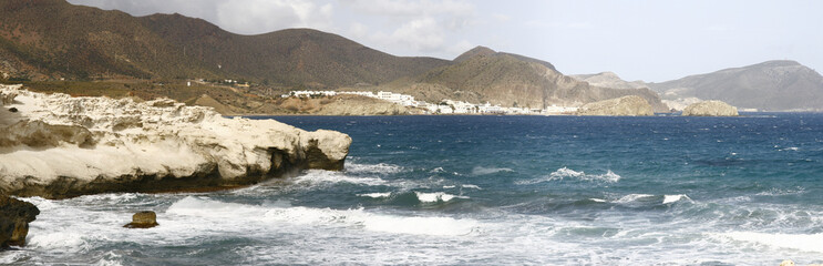 La crique de Los Esculos dans la r&eacute;gion de l'Andalousie, dans le Parc Naturel de Cabo de Gata-Nija