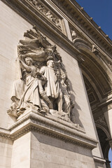 Obraz premium Triumph Arch with a sculpture of Jean-Pierre Cortot (1810), the Triumph of Napoleon, Square Charles de Gaulle, Paris, France