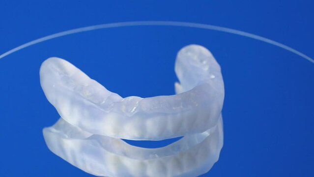 Dental mouthguard, splint for the treatment of dysfunction of the temporomandibular joints, bruxism, malocclusion, to relax the muscles of the jaw