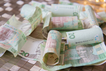 euro notes and coins