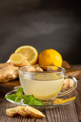 Ginger tea with Sicilian lemon and mint.